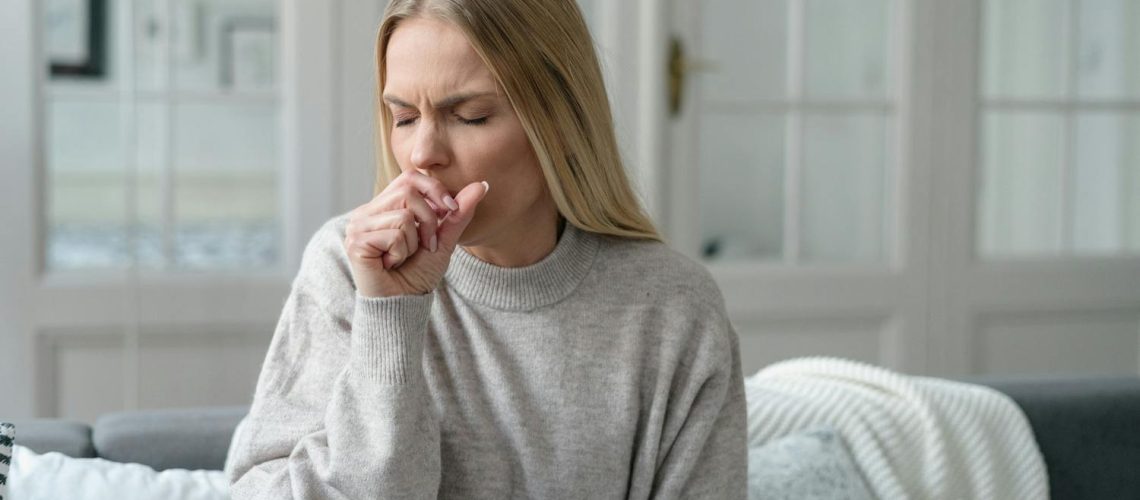 Bronchiolite de l’adulte : symptômes, causes, quels traitements ? Bronchiolite de l'adulte : symptômes, causes, quels traitements ?